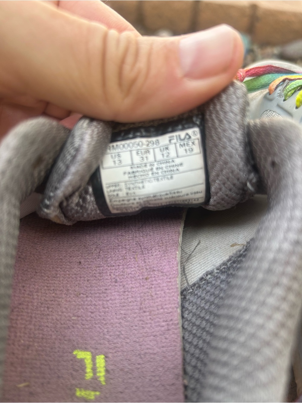 Kids Fila Sneakers Sz 13 - Picture 5 of 6
